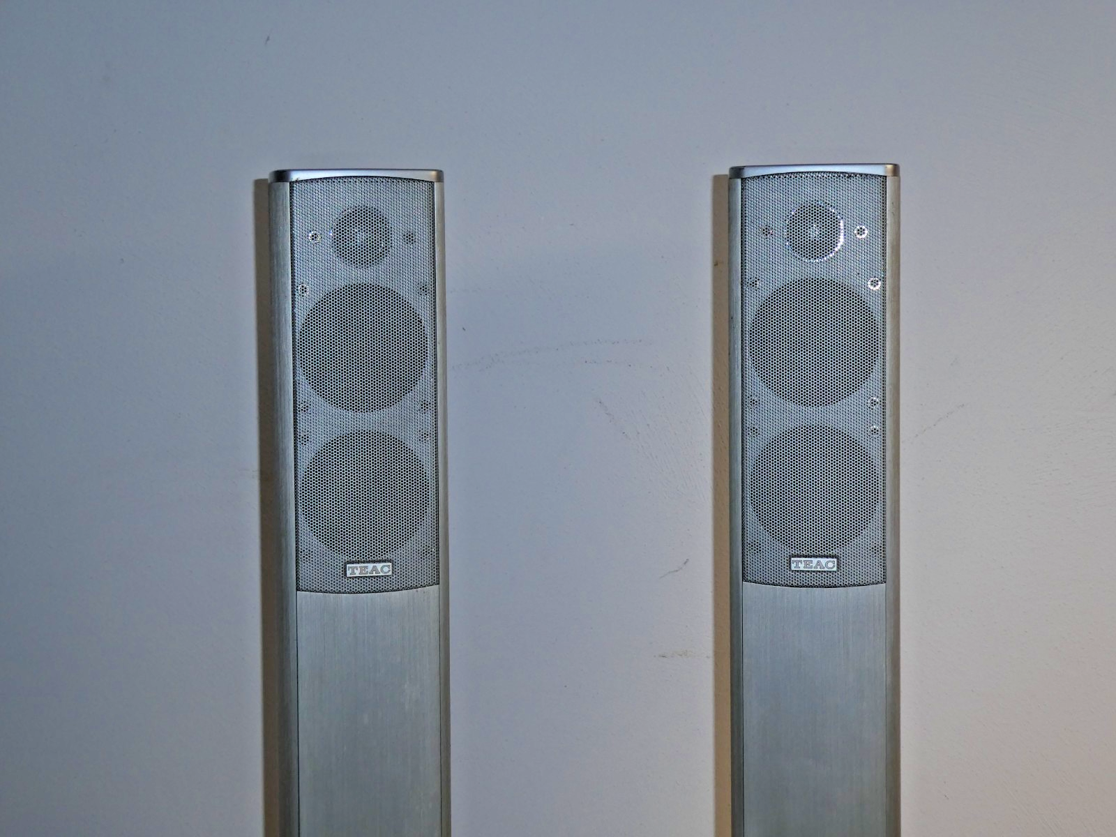 2X TEAC ALUMINUM column speakers in silver, 2-year warranty £137.16 ...