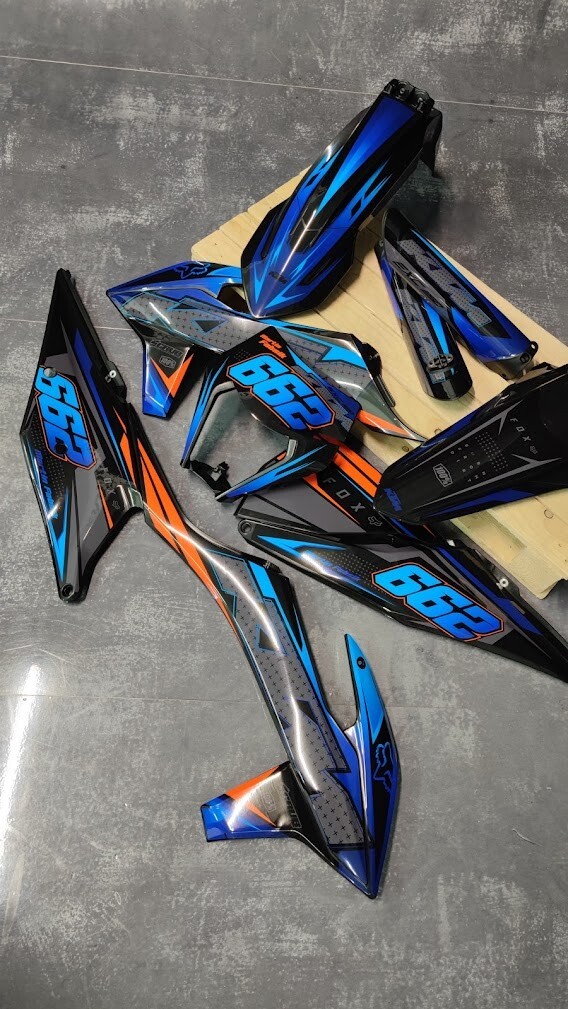 Plastics + Graphics KTM 2017 2018 2019 EXC EXC-F XC-W XCF-W Graphics Applied