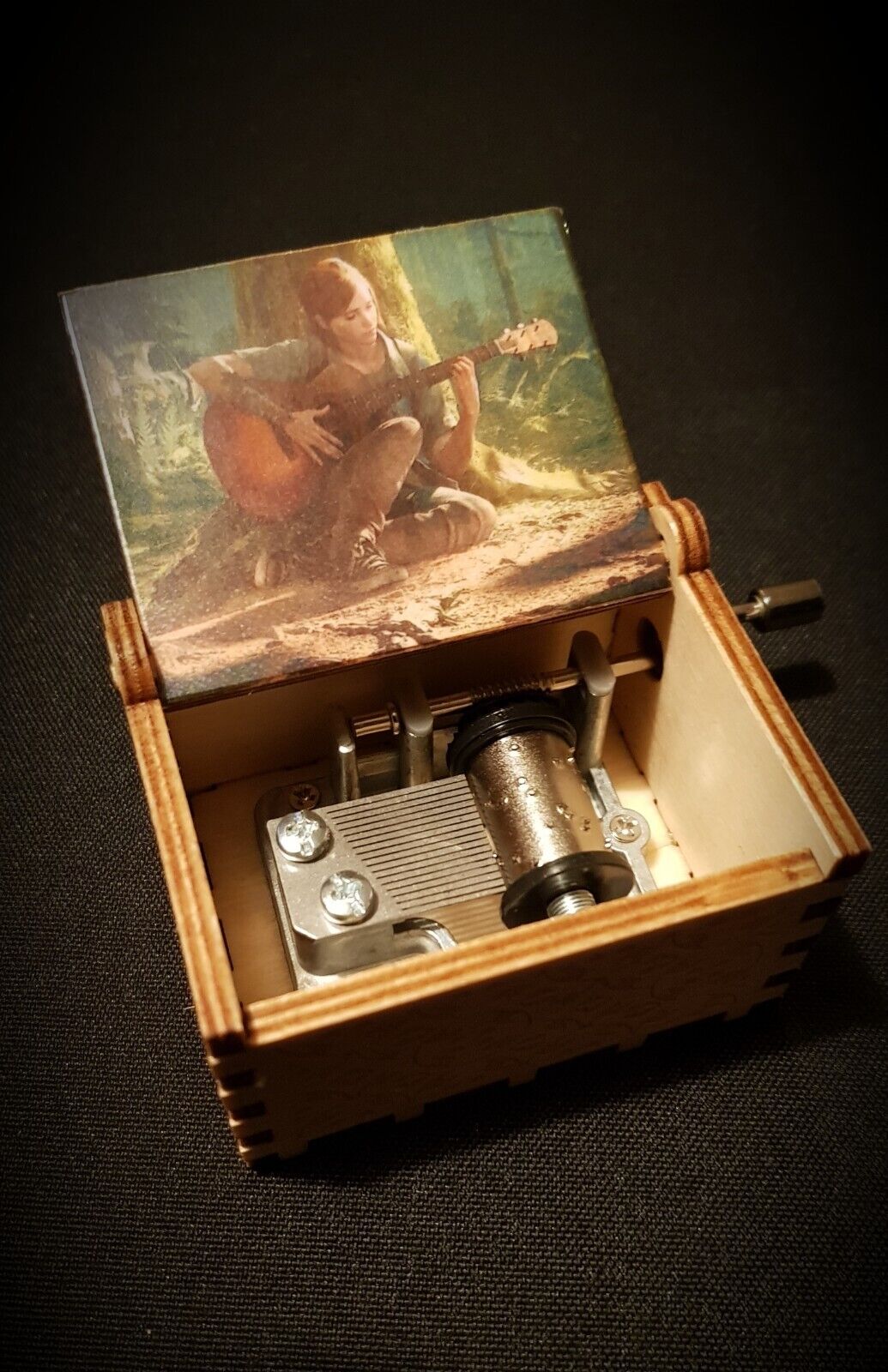 The Last Of Us Holz Spieluhr - Personalisierbar