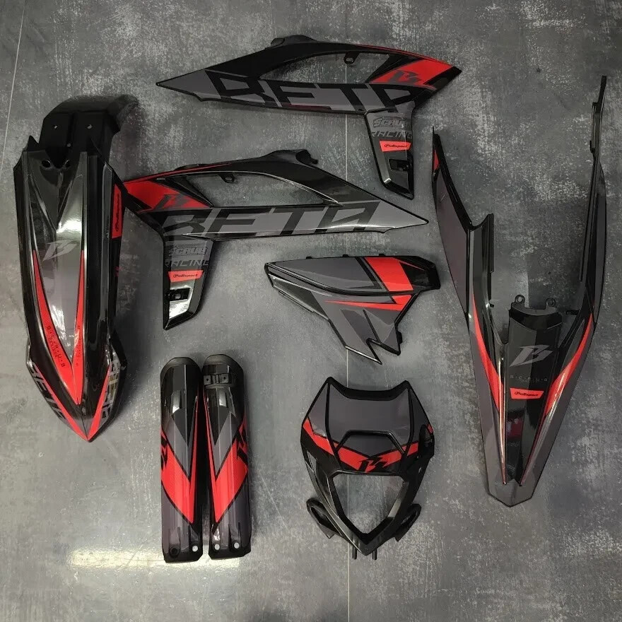 Plastics + Graphics Beta RR 2020 2021 2022 decals applied