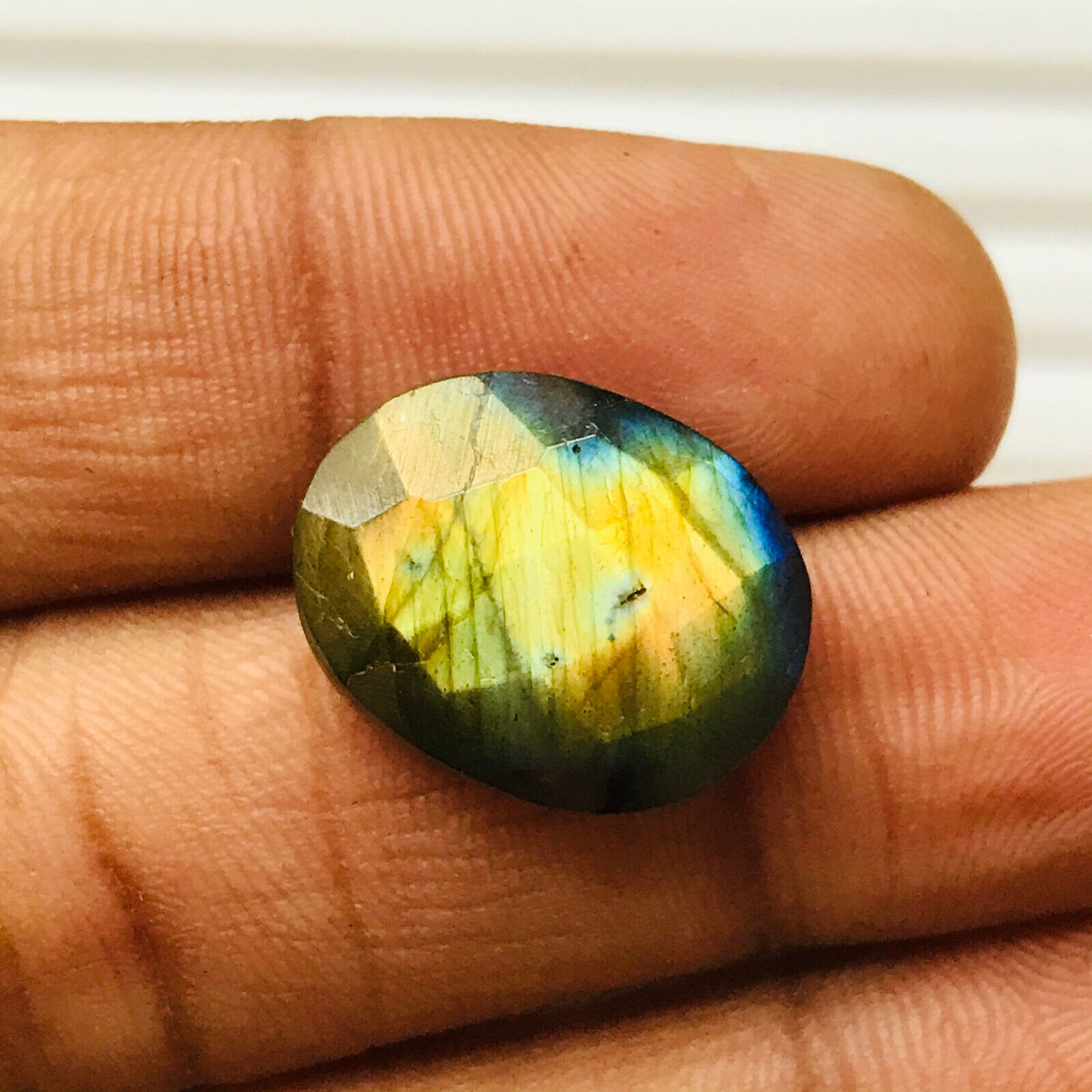 Pierre Alexandrite De Synthèse Taillée Coussin - 57.25 Carats, Multicolore, Belle Taille