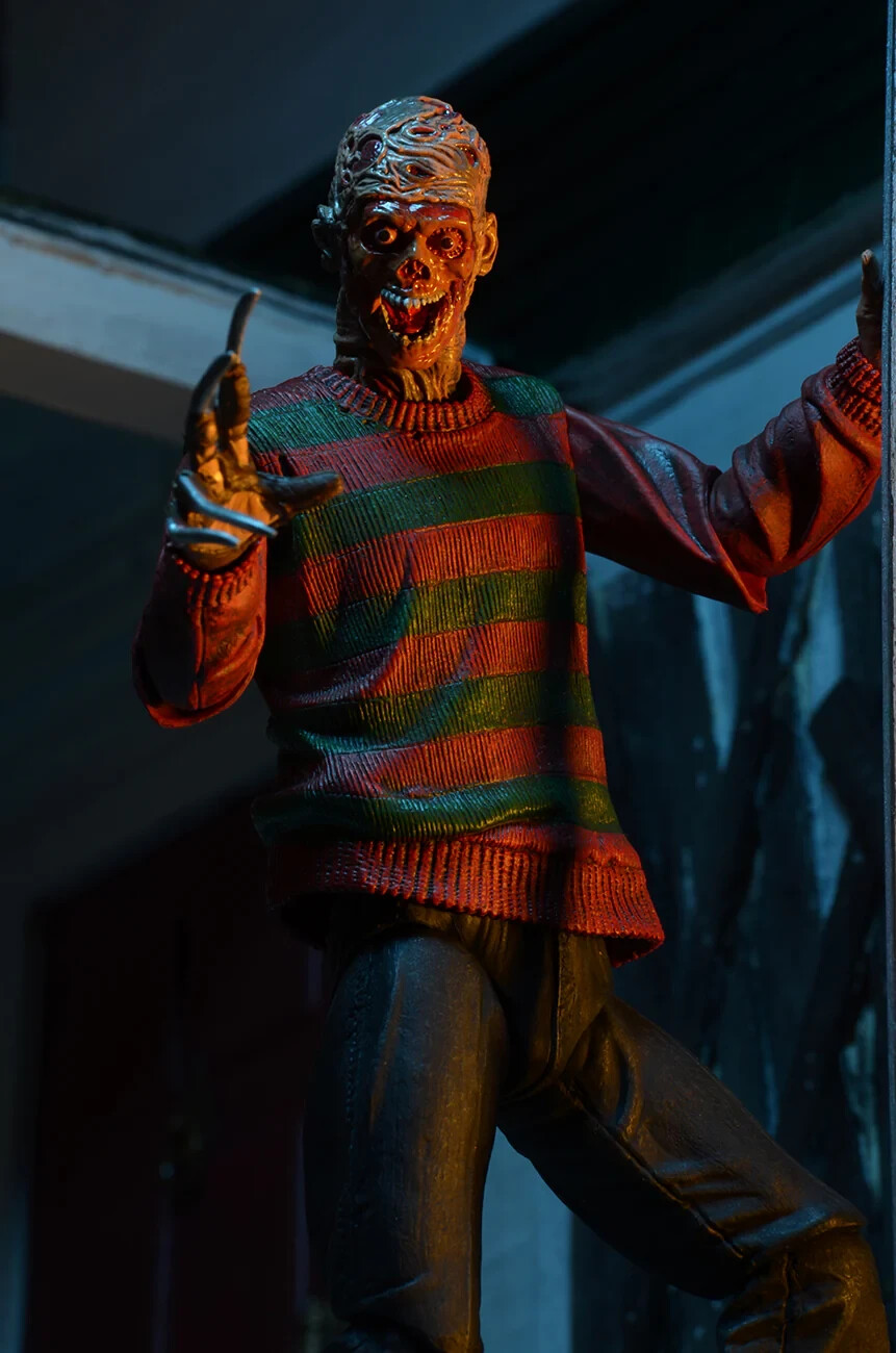 NECA Nightmare on Elm Street Film Horror Ultimate Freddy Figuren 2 Modelle