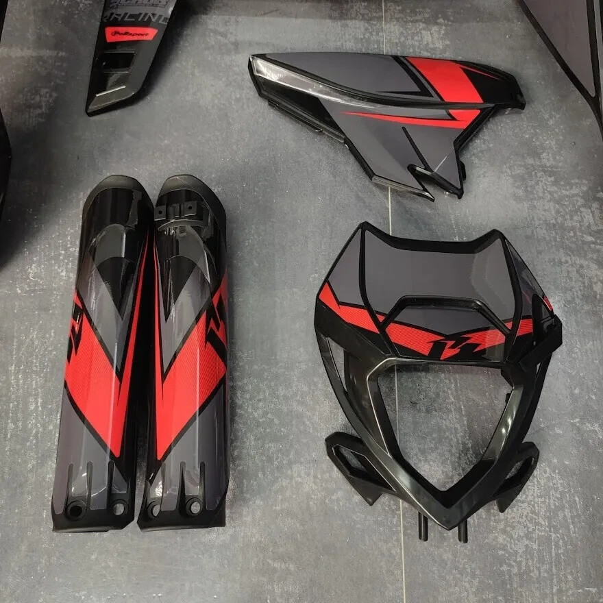 Plastics + Graphics Beta RR 2020 2021 2022 decals applied
