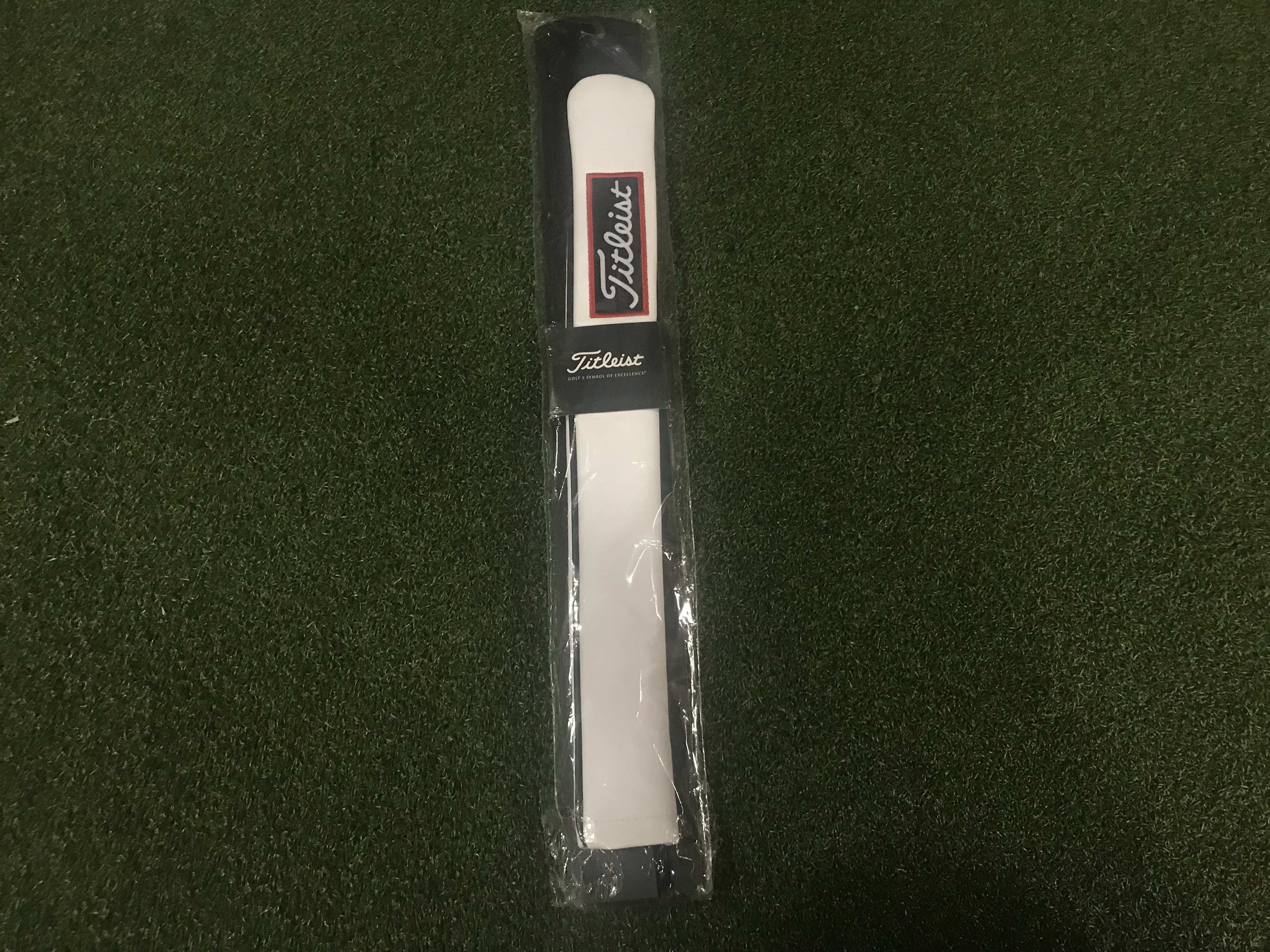 Alignment Stick Leather Cover Limited Headcover Black White