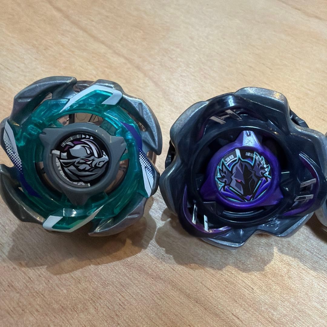 BEYBLADE PERSEUS DARK B6-80W Rhino Reaper C4-55D EUR 65,45 - PicClick ES